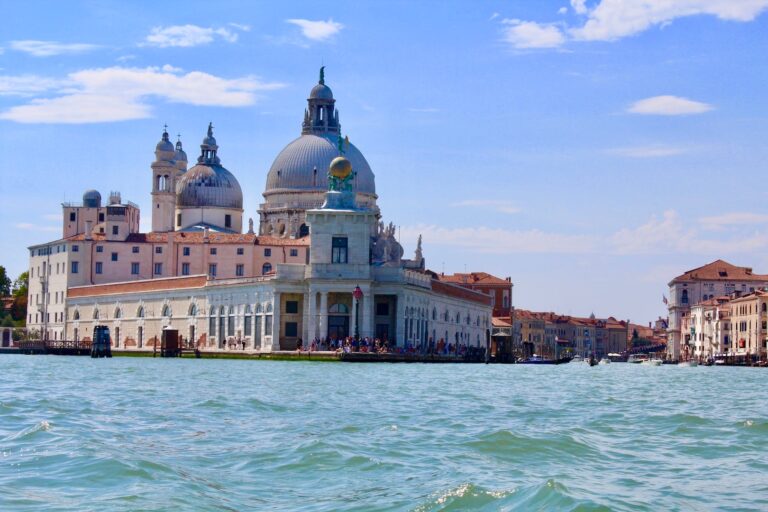 10 Reasons to Visit Venice, Italy!