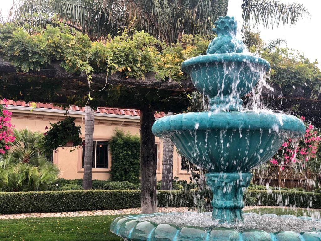 VINEYARD ROSE RESTAURANT