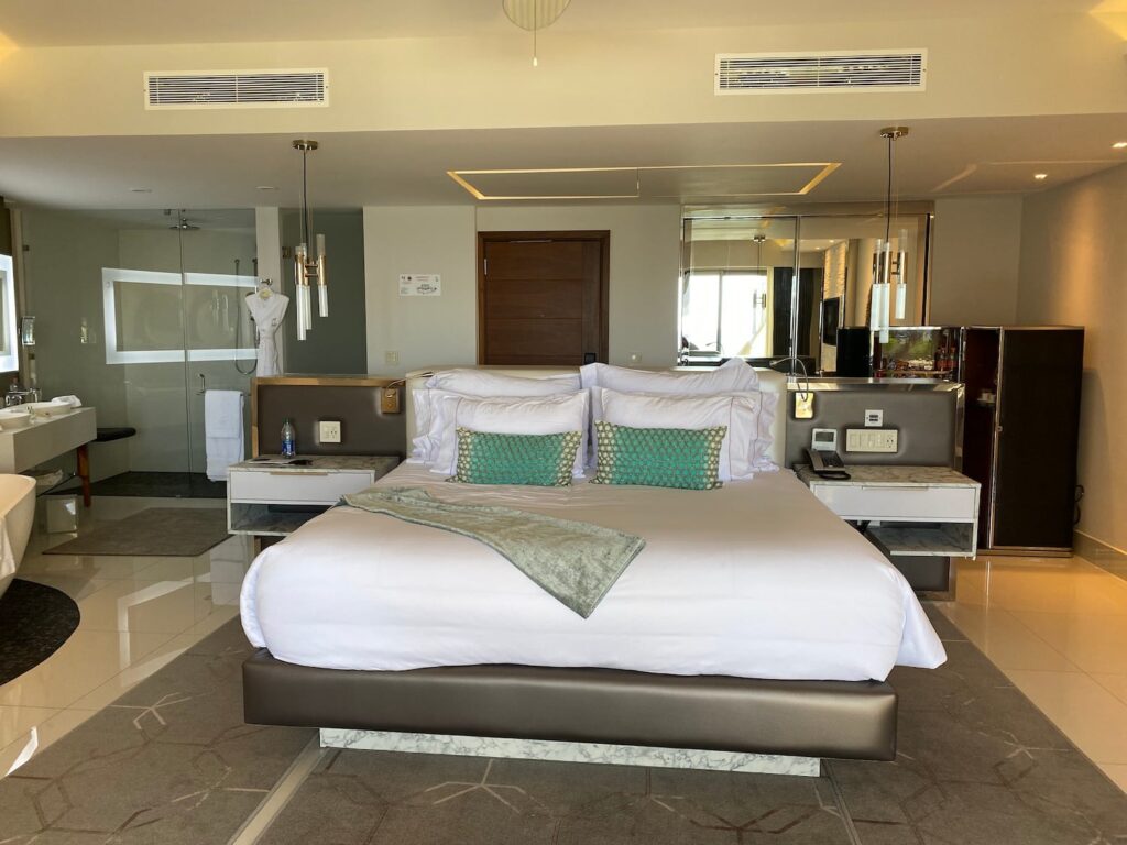 garza_blanca_resort_cabo_elicit_folio