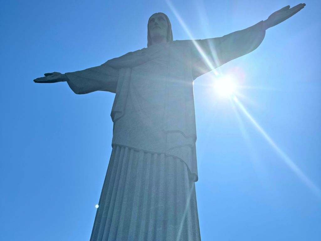 Photo fo Christ statue in Rio