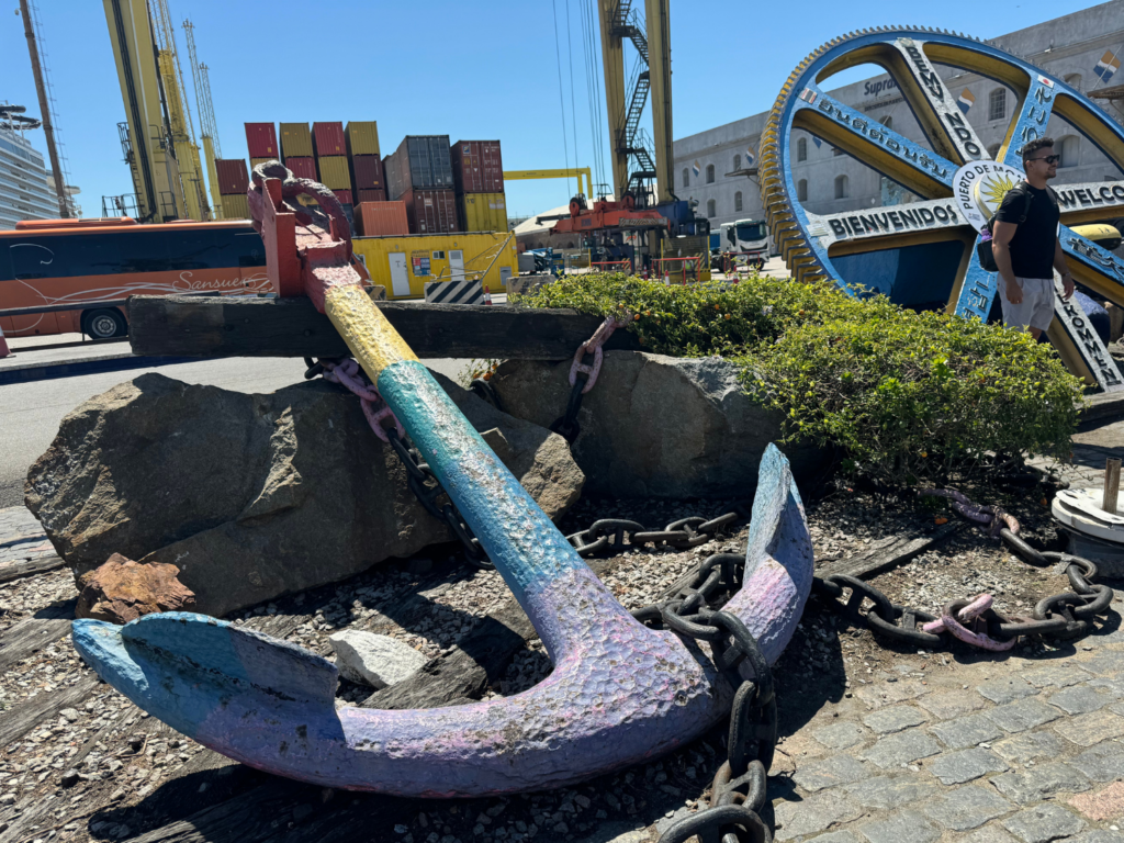 Photo of anchor at port in Montevideo Uruguay