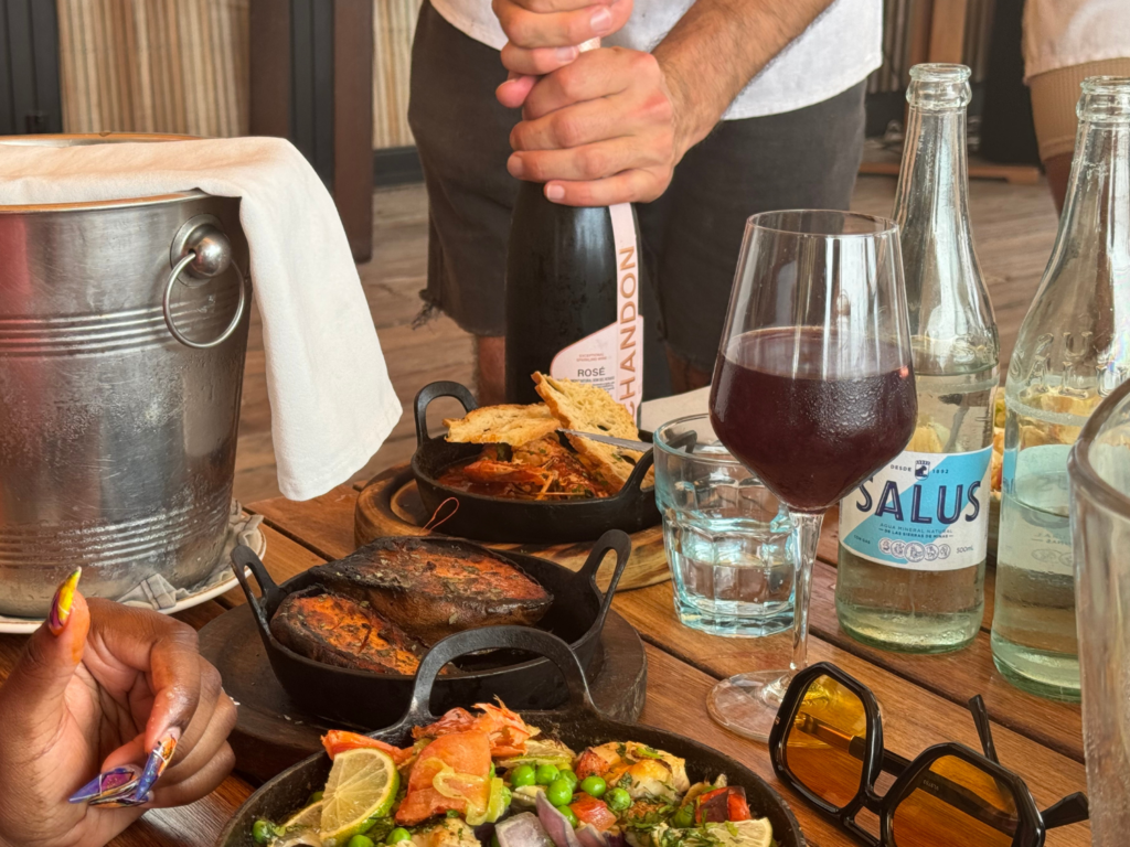 Champagne at the Parador Imarangatu beach club 